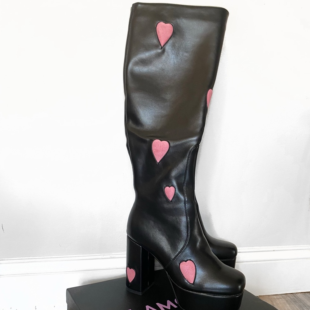 LAMODA BRAND NEW NEVER WORN BOOTS!